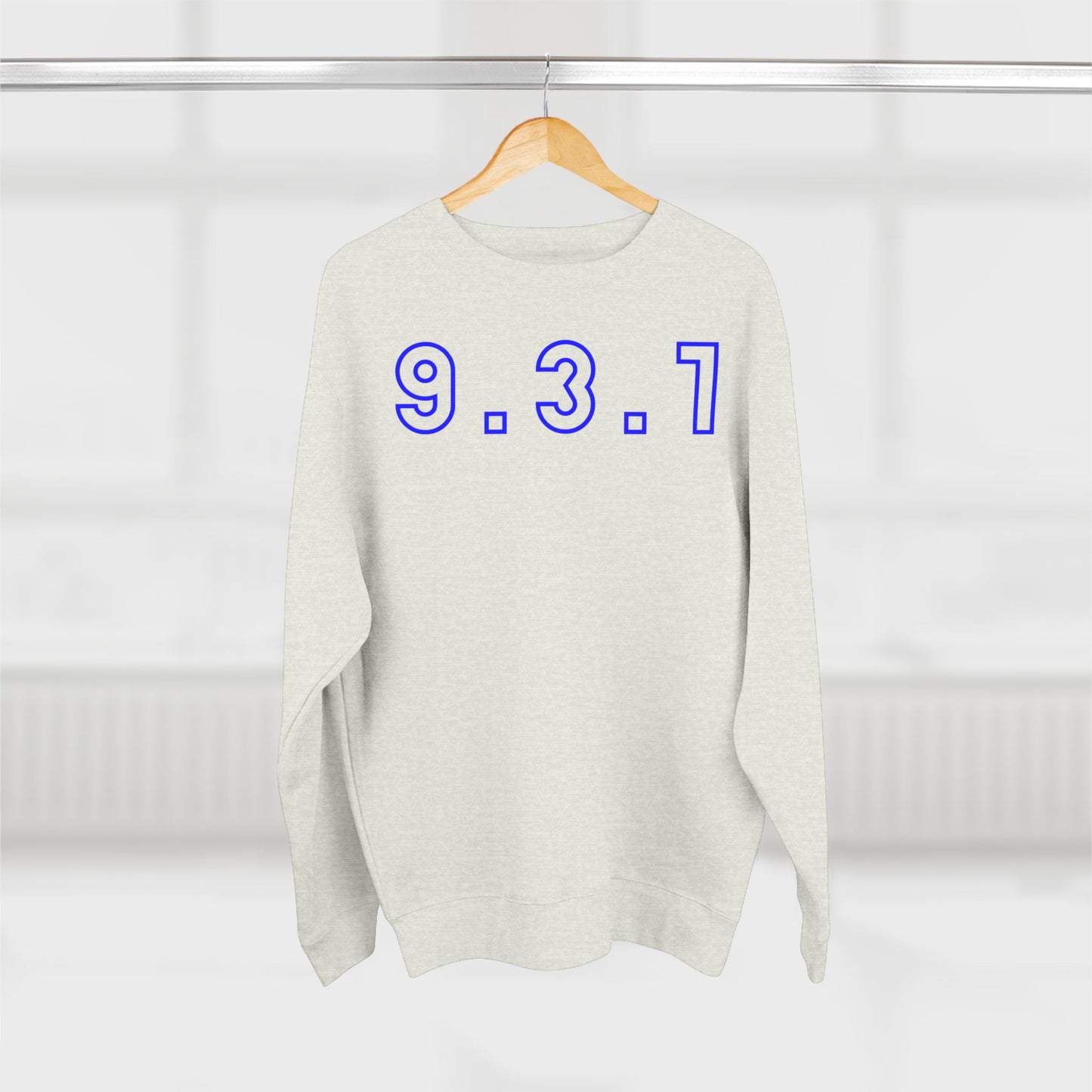 931 Crewneck Blue Words