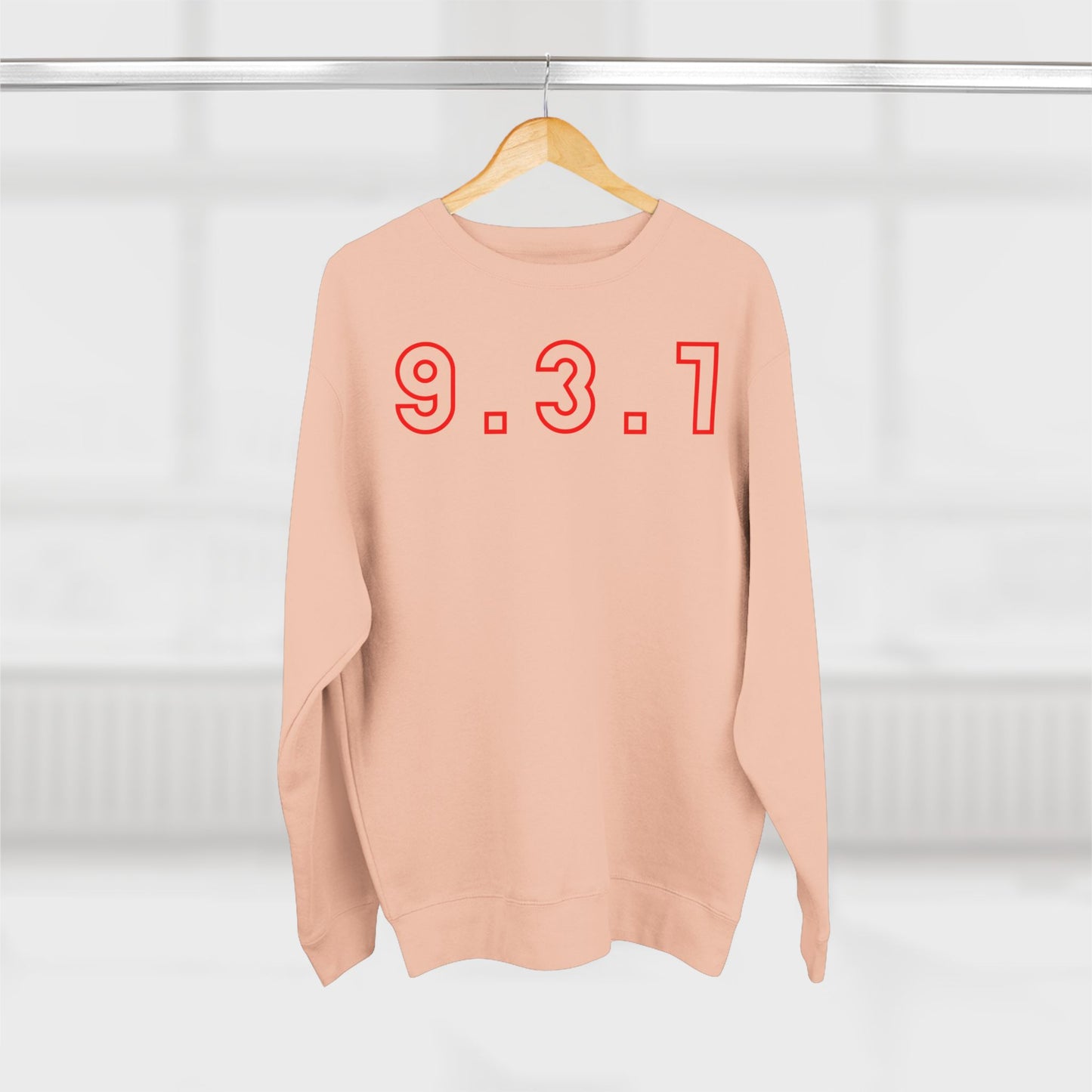 931 Crewneck Red Words