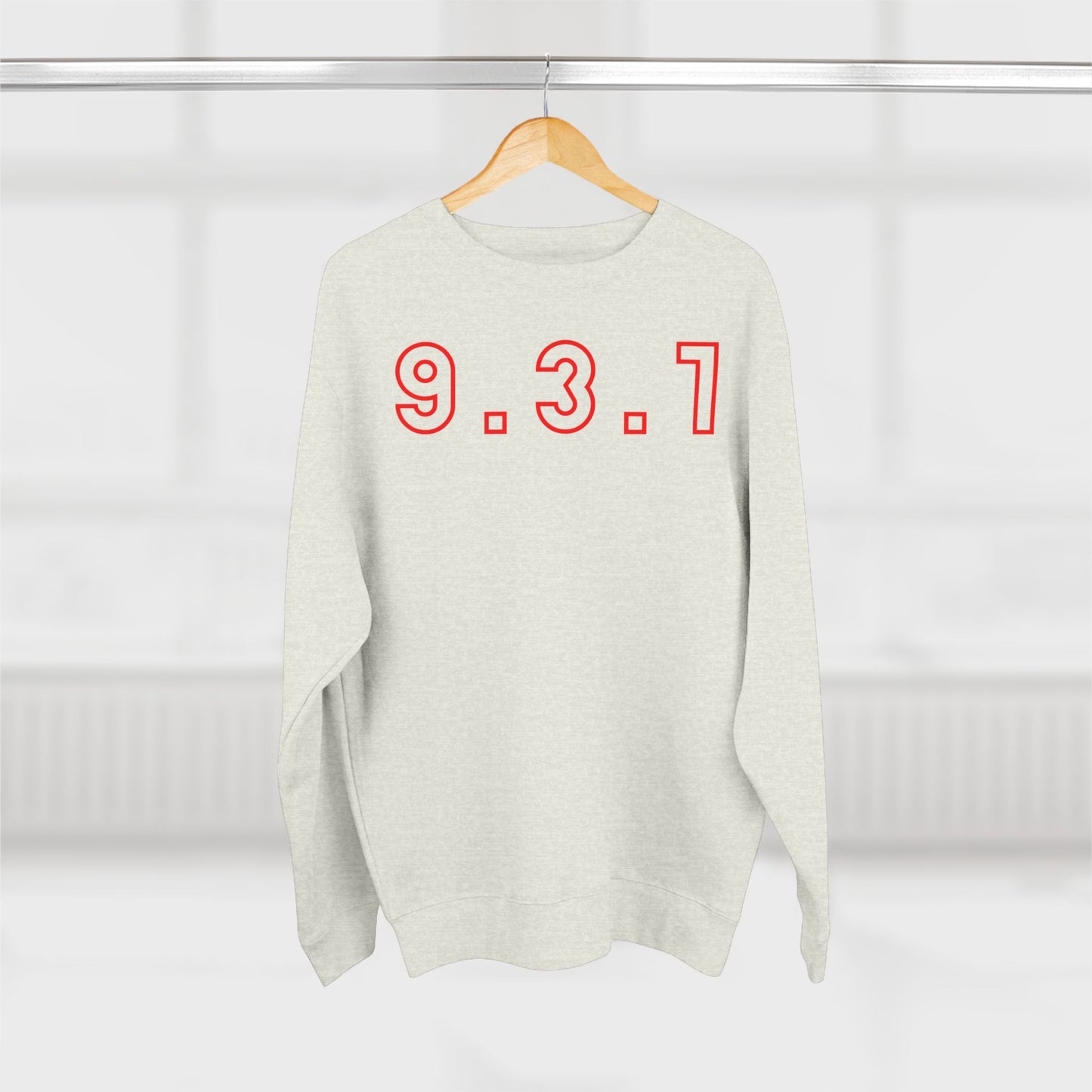 931 Crewneck Red Words